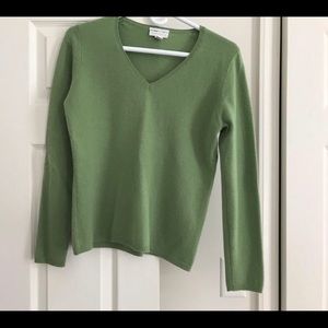 Bundle of two cashmere sweaters.